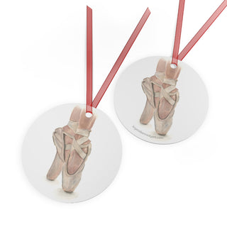 Ballet Slippers en Pointe Watercolor Design Metal Ornaments